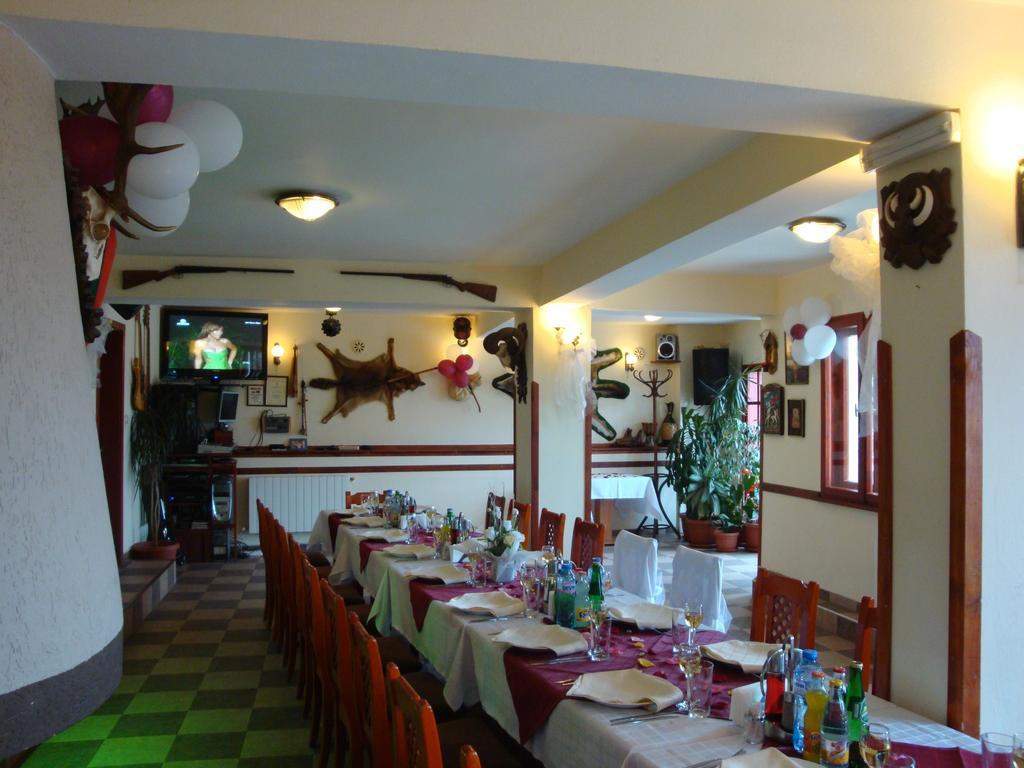 Family Hotel Diana Lyaskovo  Εξωτερικό φωτογραφία