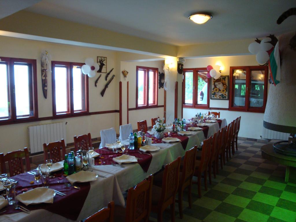 Family Hotel Diana Lyaskovo  Εξωτερικό φωτογραφία