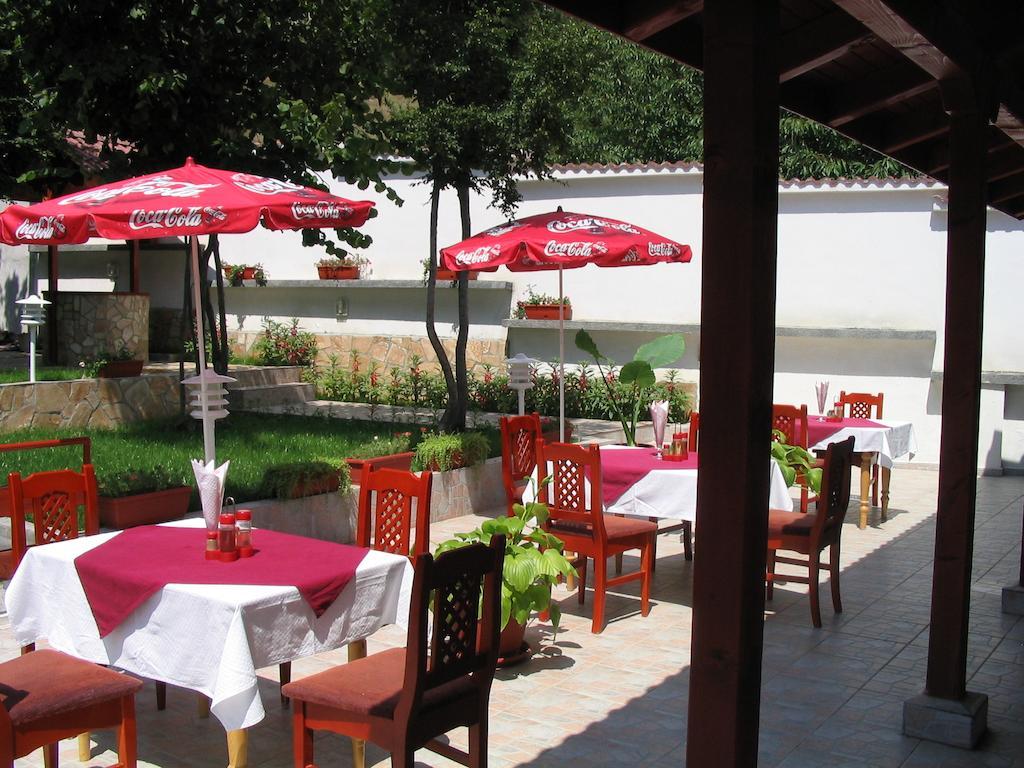 Family Hotel Diana Lyaskovo  Εξωτερικό φωτογραφία