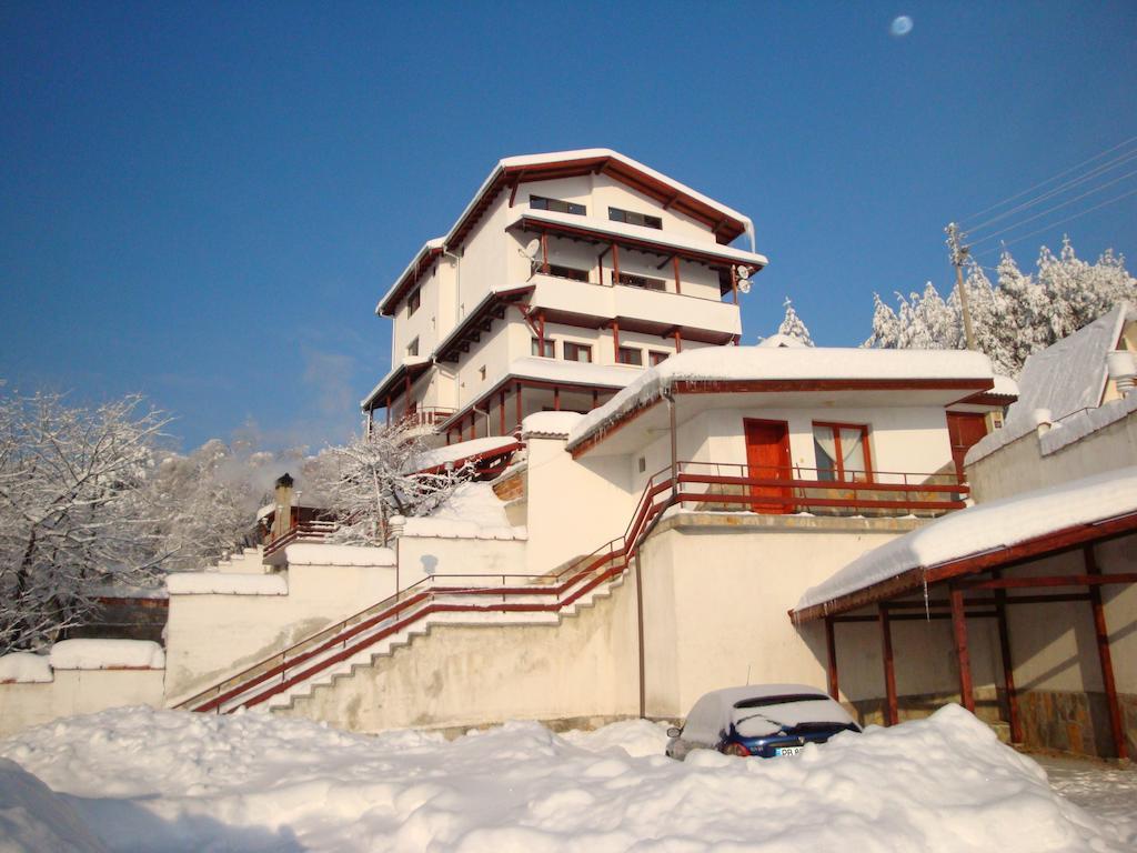 Family Hotel Diana Lyaskovo  Εξωτερικό φωτογραφία