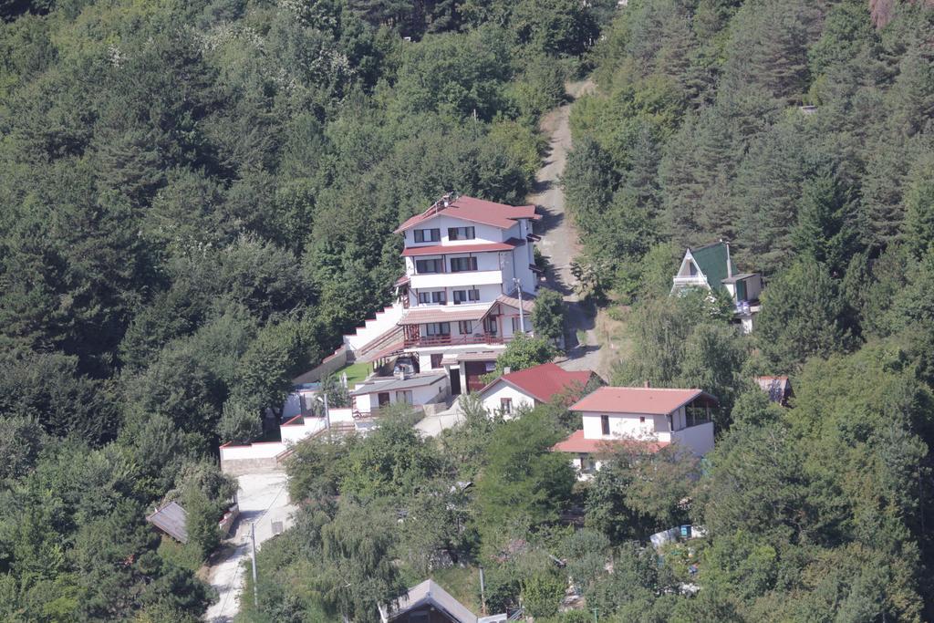 Family Hotel Diana Lyaskovo  Εξωτερικό φωτογραφία
