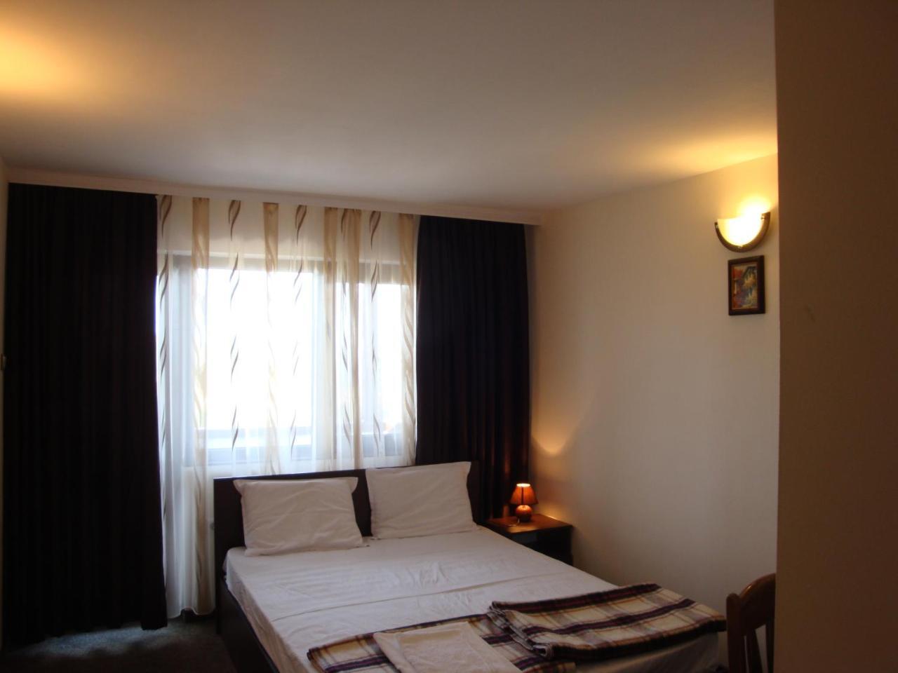 Family Hotel Diana Lyaskovo  Εξωτερικό φωτογραφία